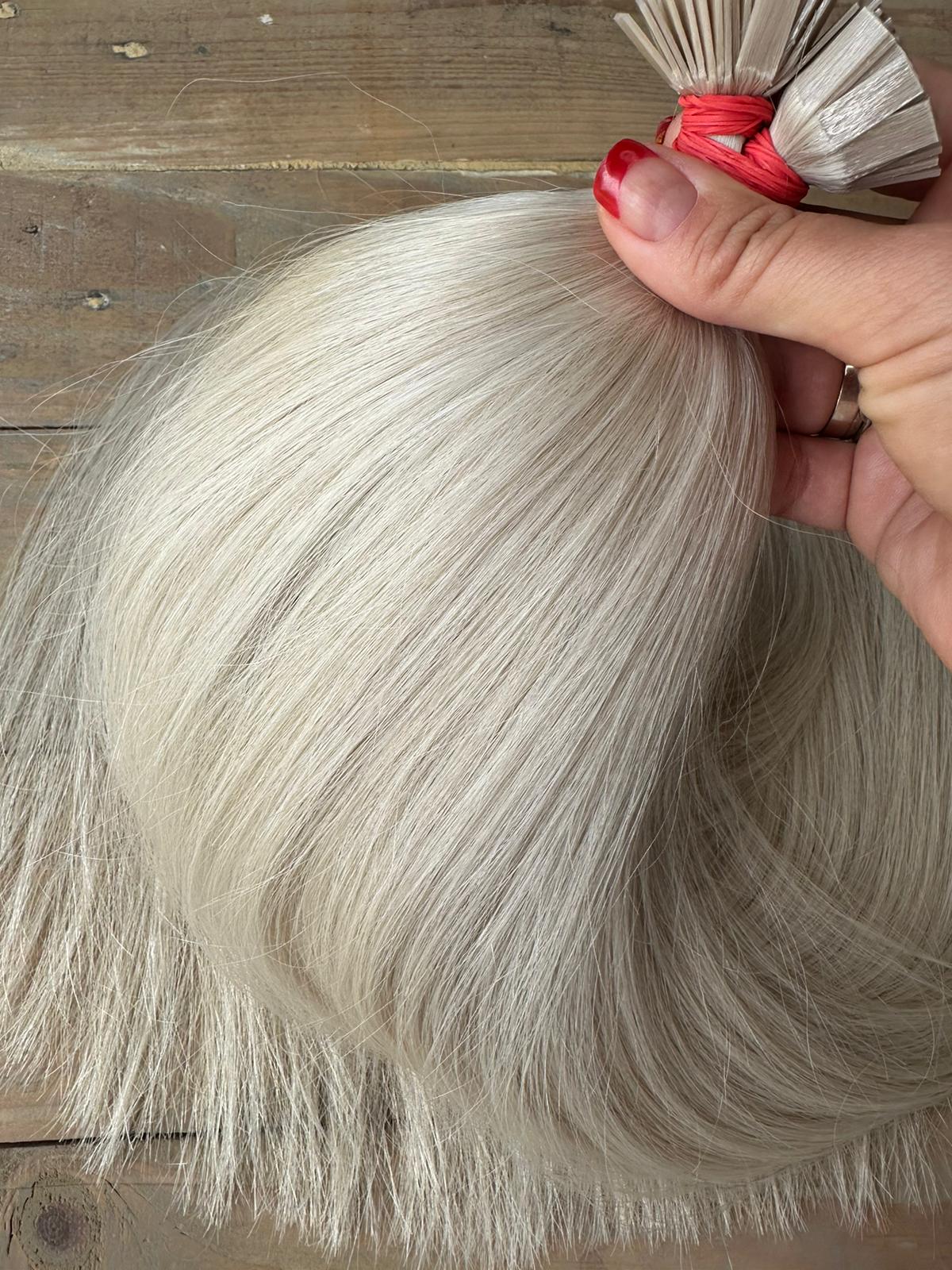28" K-Bonds Blonde 12.0 50g Hair